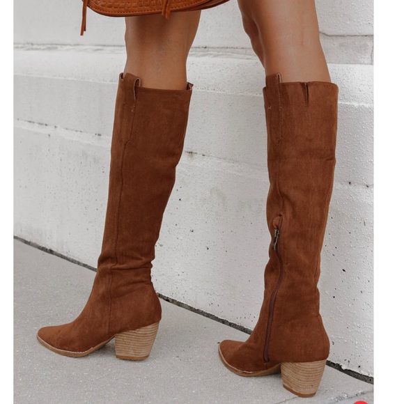 LAST PAIR! The Birkin Knee Boot - Picture 7 of 10